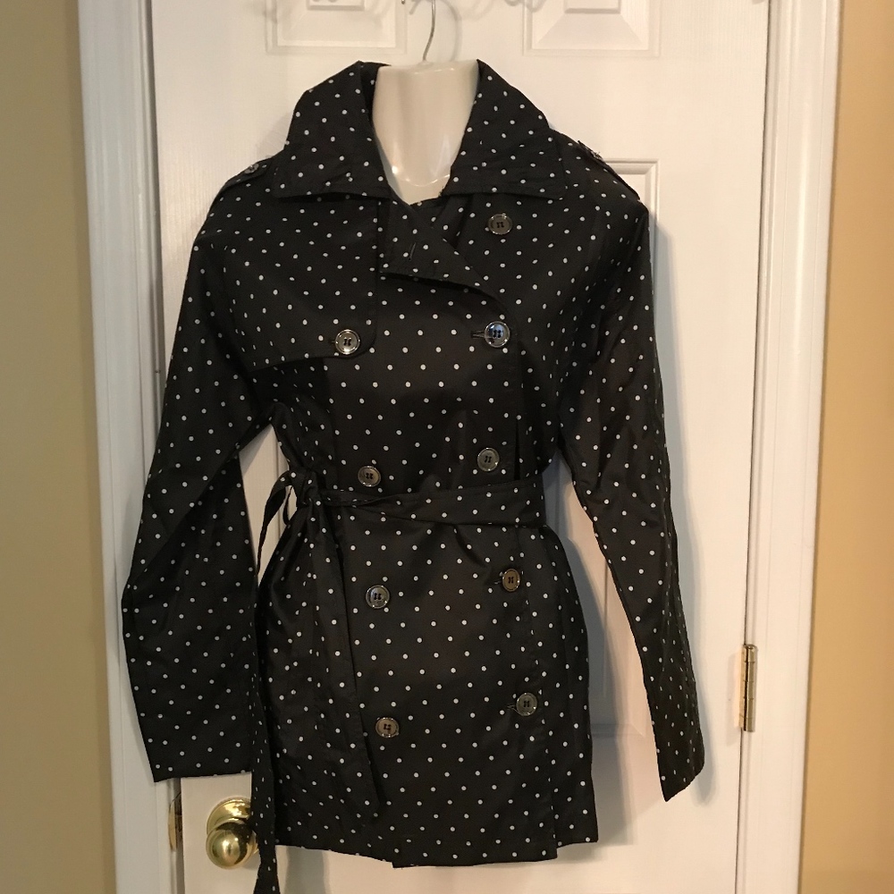CLOSET BLOW OUT SALE... EVERYTHING MUST GO!!